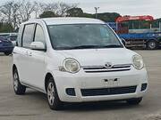 2010 TOYOTA SIENTA X LIMITED