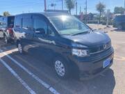 2013 TOYOTA VOXY