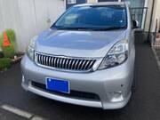 2013 TOYOTA ISIS PLATANA