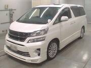 2013 TOYOTA VELLFIRE