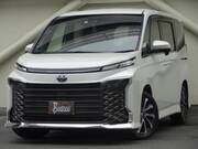 2022 TOYOTA VOXY