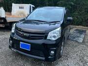 2011 TOYOTA NOAH