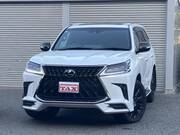 2019 LEXUS LX