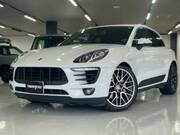 2014 PORSCHE MACAN