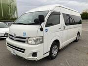 2013 TOYOTA HIACE COMMUTER