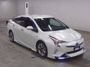 2017 TOYOTA PRIUS