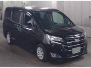 2018 TOYOTA NOAH
