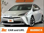 2019 TOYOTA PRIUS