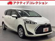 2019 TOYOTA SIENTA X