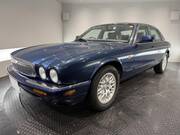 2002 JAGUAR XJ