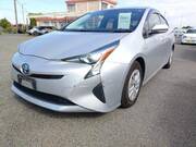 2018 TOYOTA PRIUS S