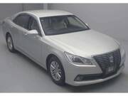 2013 TOYOTA CROWN HYBRID