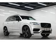 2022 VOLVO XC90