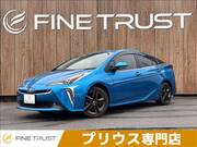 2019 TOYOTA PRIUS