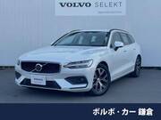 2022 VOLVO V60