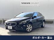 2015 VOLVO V40