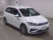 2017 VOLKSWAGEN GOLF TOURAN