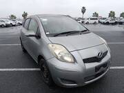 2008 TOYOTA VITZ F