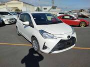 2019 TOYOTA VITZ F
