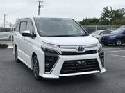 2020 TOYOTA VOXY