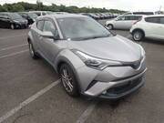 2017 TOYOTA C-HR S LED EDITION