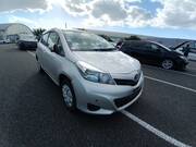 2013 TOYOTA VITZ F SMILE EDITION