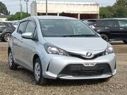2016 TOYOTA VITZ F