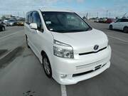 2009 TOYOTA VOXY Z