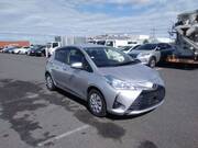 2019 TOYOTA VITZ F