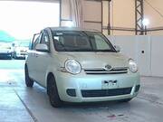 2009 TOYOTA SIENTA X LIMITED