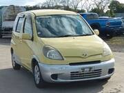 2000 TOYOTA FUNCARGO X