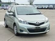 2014 TOYOTA VITZ F
