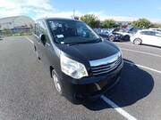 2013 TOYOTA NOAH X SPECIAL EDITION