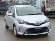 2015 TOYOTA VITZ F