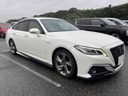 2019 TOYOTA CROWN HYBRID