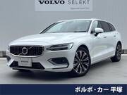 2022 VOLVO V60