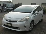 2012 TOYOTA PRIUS ALPHA