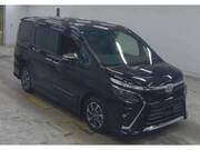 2018 TOYOTA VOXY