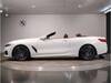 BMW 8 SERIES