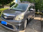 2013 TOYOTA NOAH S