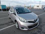 2012 TOYOTA VITZ F