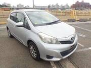 2011 TOYOTA VITZ F