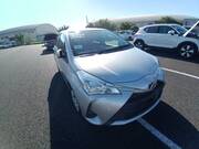 2019 TOYOTA VITZ F