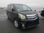 2011 TOYOTA NOAH SI RAYISH