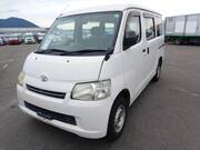 2013 TOYOTA TOWNACE VAN GL