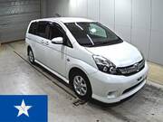 2016 TOYOTA ISIS PLATANA