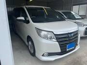 2015 TOYOTA NOAH