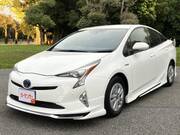 2016 TOYOTA PRIUS S