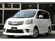 2010 TOYOTA NOAH