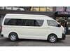 TOYOTA HIACE COMMUTER